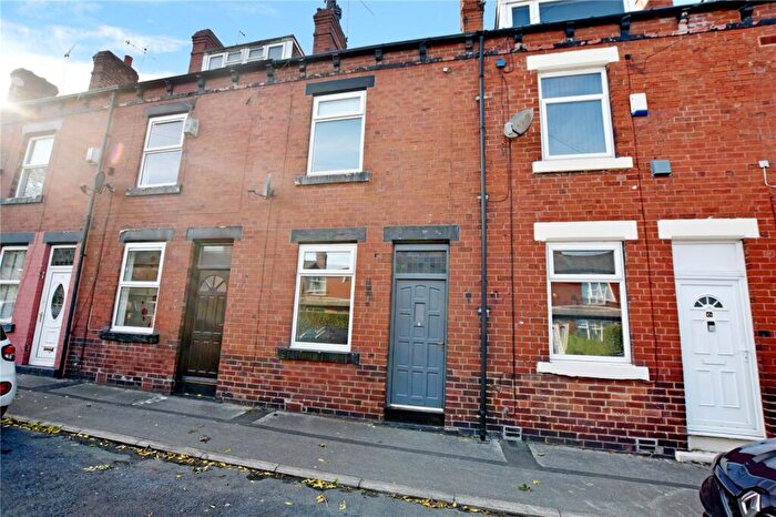 3 Bedroom Terraced House To Rent In Parnaby Terrace, Leeds, LS10