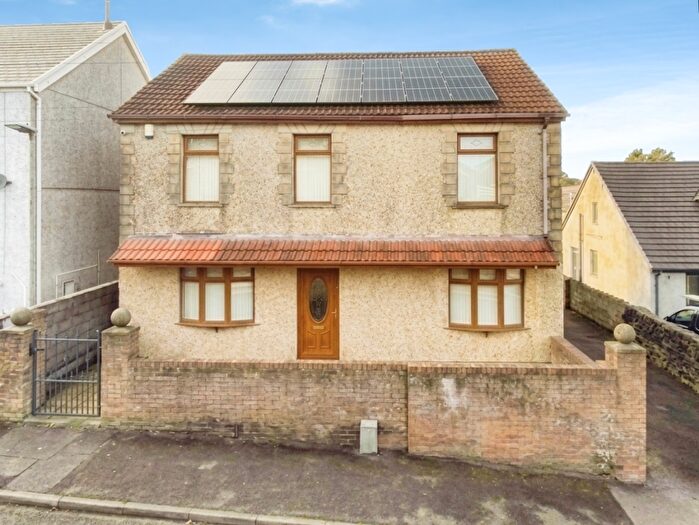 6 Bedroom Detached House For Sale In Roger Street, Treboeth, Swansea, SA5