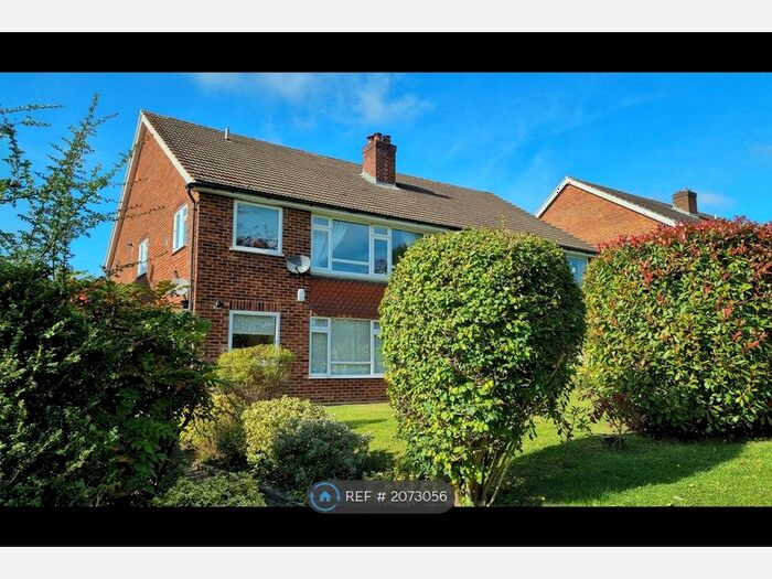 2 Bedroom Maisonette To Rent In Chalfont Avenue, Little Chalfont, Amersham, HP6