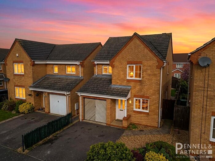 3 Bedroom Detached House For Sale In Leaf Avenue, Hampton Hargate, Peterborough, PE7