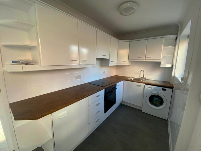 2 Bedroom Semi-Detached House To Rent In Bala Street, Barnsley, S71