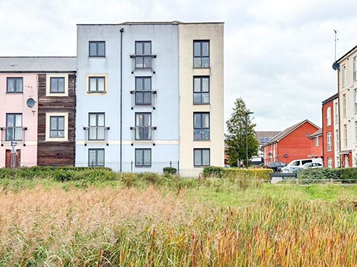 2 Bedroom Apartment For Sale In Eighteen Acre Drive, Patchway, Bristol, BS34