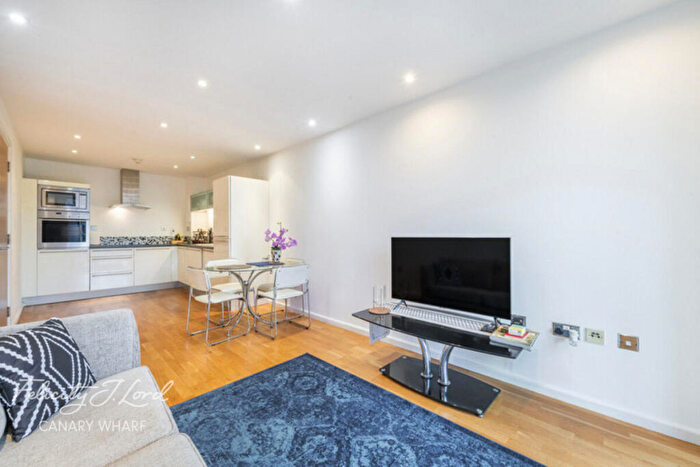 1 Bedroom Flat To Rent In Millharbour, London, E14