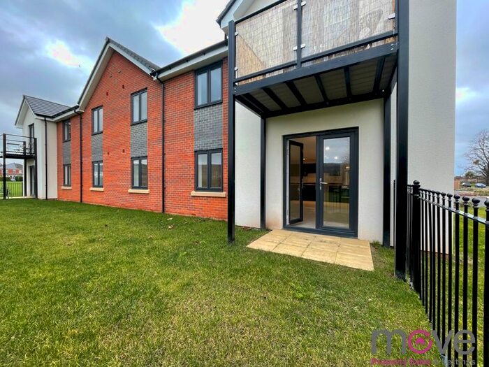 2 Bedroom Flat To Rent In Ridge Close, Cheltenham, GL52