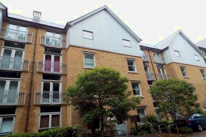 2 Bedroom Flat To Rent In St Andrews Close, Canterbury, CT1