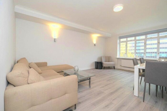 1 Bedroom Flat To Rent In Warren Court, Euston Road, London, NW1