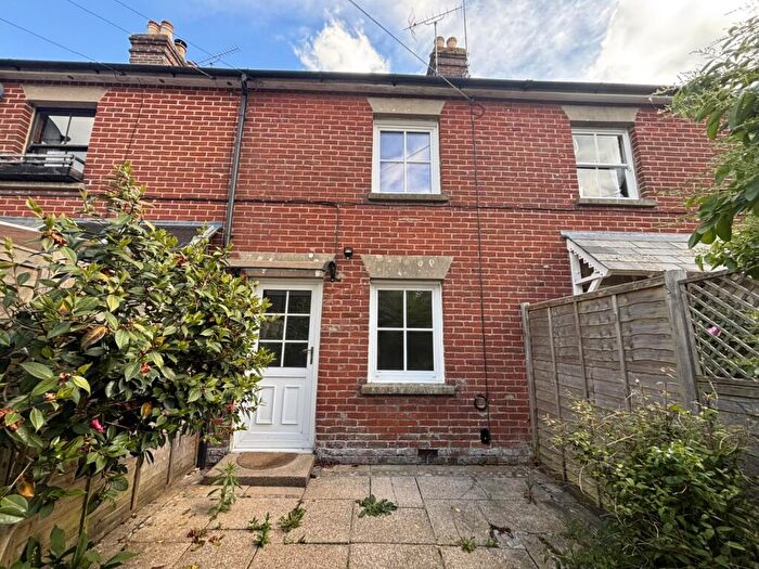 2 Bedroom End Of Terrace House To Rent In Station Road, Fordingbridge, Hampshire, SP6