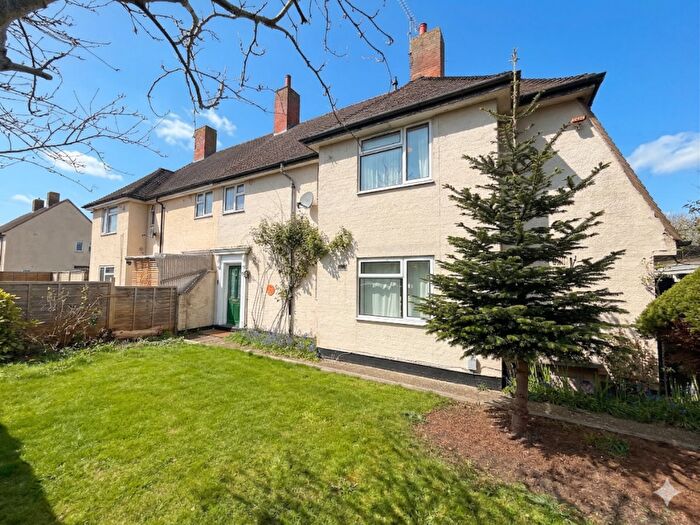 5 Bedroom End Of Terrace House To Rent In Penn Road, Aylesbury, Buckinghamshire, HP21