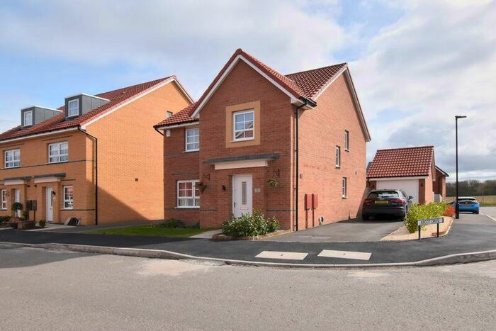 4 Bedroom Detached House To Rent In Ascot Drive, Newcastle Upon Tyne, NE13