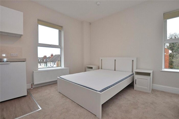 1 Bedroom Apartment To Rent In Grosvenor Road, Aldershot, Hampshire, GU11