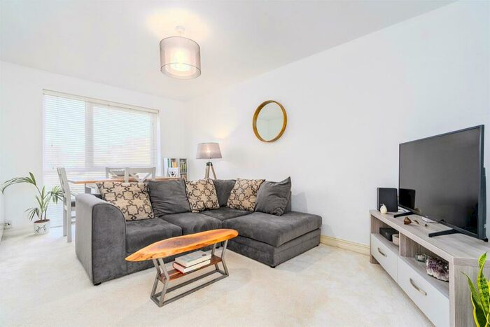 1 Bedroom Apartment To Rent In Hardwicke Place, London Colney, St. Albans, AL2