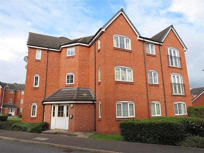 2 Bedroom Flat To Rent In Felton Close, Stafford, ST17