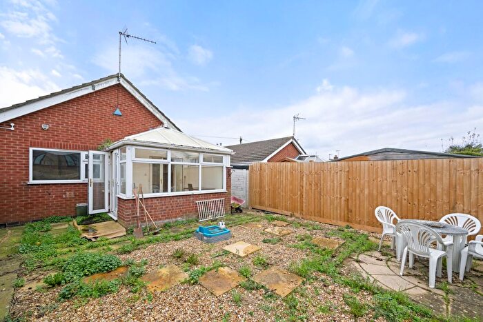 2 Bedroom Detached Bungalow For Sale In Dutton Avenue, Skegness, PE25
