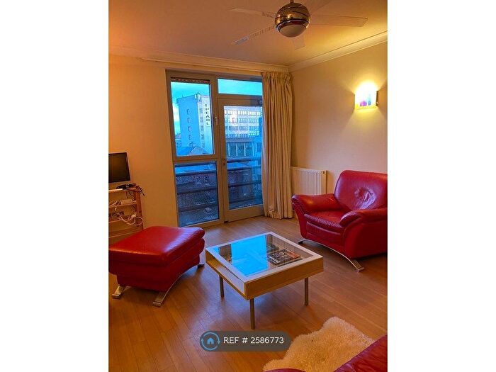 1 Bedroom Flat To Rent In Loxley Court, Nottingham, NG1