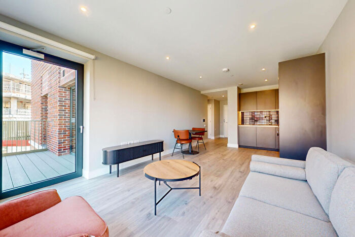 1 Bedroom Apartment To Rent In Parkside, SE17