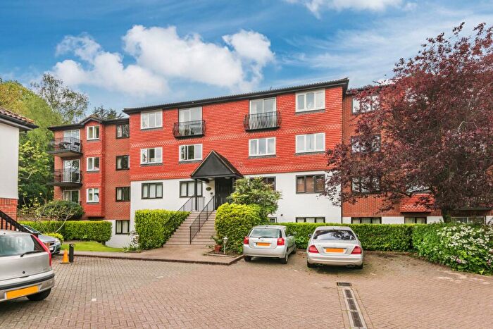 1 Bedroom Flat For Sale In Great Heathmead, Wilton House Great Heathmead, RH16