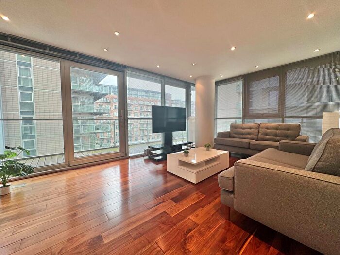 2 Bedroom Flat To Rent In Clowes Street, Salford, M3