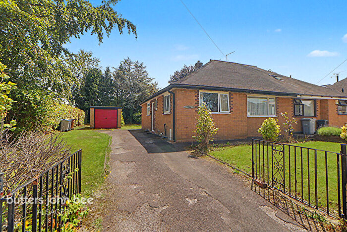 2 Bedroom Semi-Detached Bungalow For Sale In Ivy Lane, Alsager, ST7
