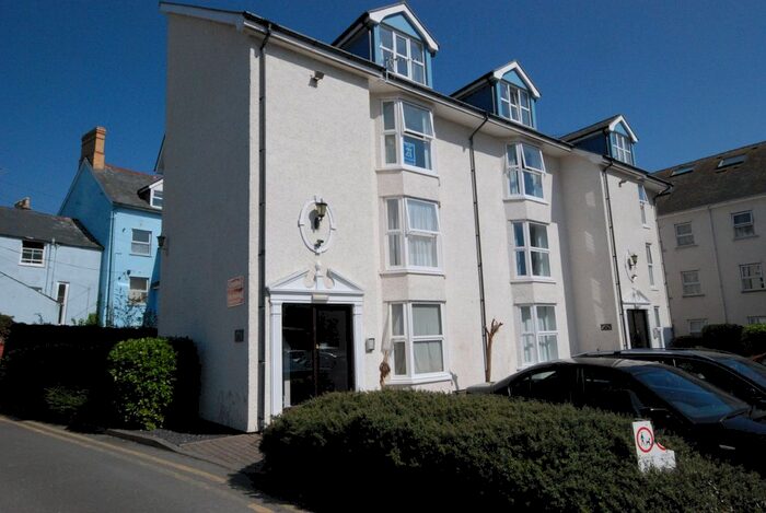 2 Bedroom Flat To Rent In Gerddi Gwalia, Portland Road, Aberystwyth, SY23