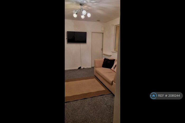 1 Bedroom Flat To Rent In Old Hall Court, Sale, M33