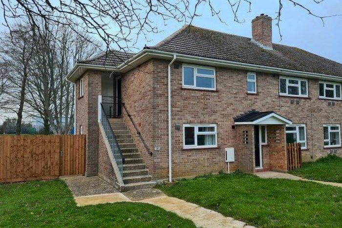 2 Bedroom Maisonette To Rent In Taranto Hill, Yeovil, BA22