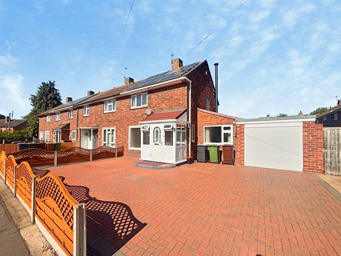 2 Bedroom End Of Terrace House For Sale In Laughton Way North, Lincoln, LN2
