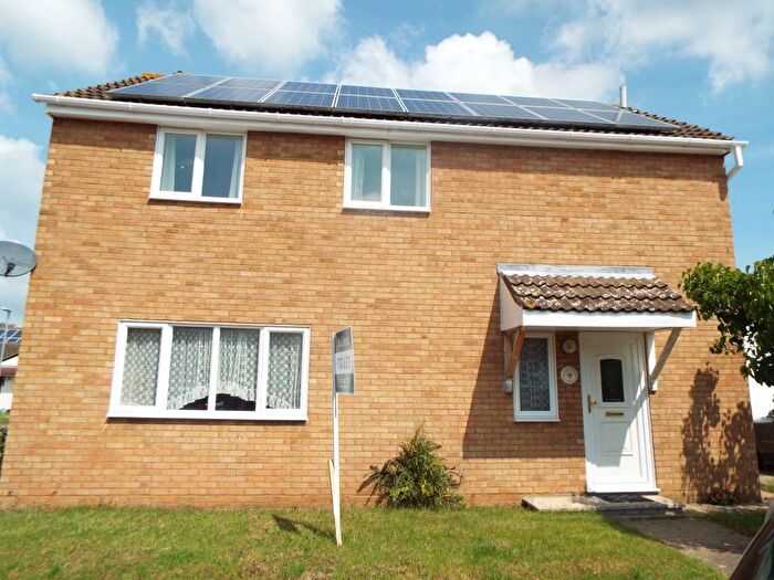 4 Bedroom Detached House To Rent In Kempston, Bedford, MK42