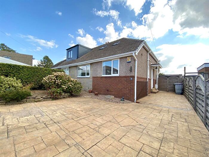 2 Bedroom Semi Detached House For Sale In Deer Croft Avenue, Huddersfield, HD3