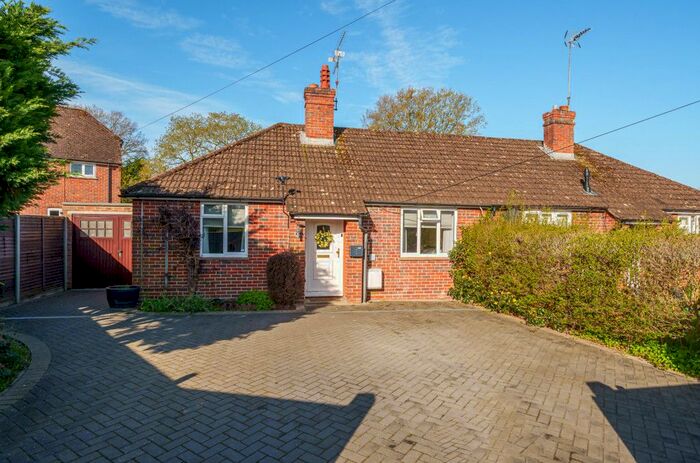 2 Bedroom Bungalow For Sale In Kingsley Road, Eversley, Hook, RG27