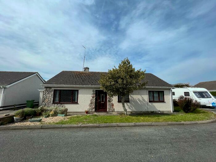 3 Bedroom Detached Bungalow For Sale In Garreglwyd Park, Holyhead, LL65