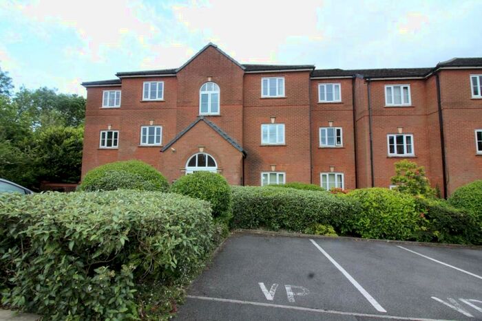 2 Bedroom Apartment To Rent In Vanguard Close, Bury, BL8