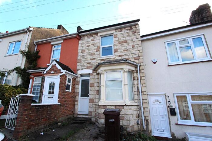 2 Bedroom Terraced House To Rent In Beacon Hill, Chatham, ME5