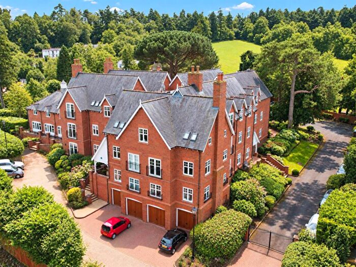 2 Bedroom Apartment For Sale In Comber Grove, Kinver, Stourbridge, DY7