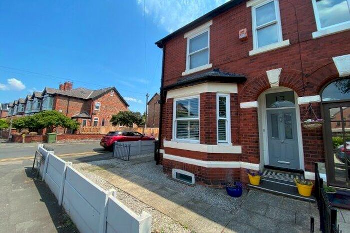 2 Bedroom End Of Terrace House To Rent In Princes Road, Altrincham, WA14