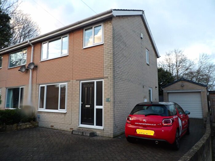 3 Bedroom Semi-Detached House To Rent In Shelley Grove, Doncaster, DN5