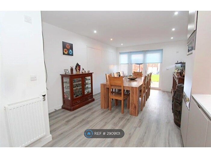 4 Bedroom Terraced House To Rent In Sweet Briar Avenue, Carshalton, SM5