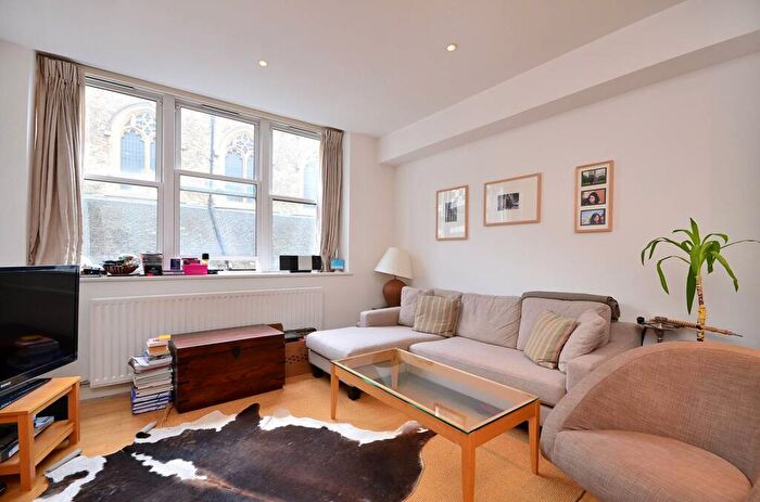 1 Bedroom Flat For Sale In Bartholomew Close, Clerkenwell, London, EC1A
