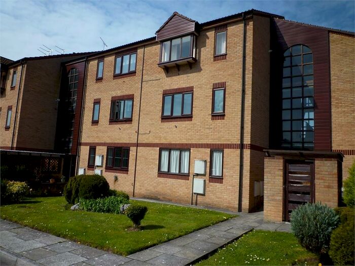 Studio To Rent In North Street, Nailsea, Bristol, Somerset, BS48