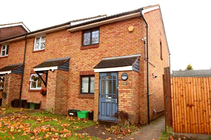 2 Bedroom End Of Terrace House For Sale In Brantwood Way, Orpington, BR5