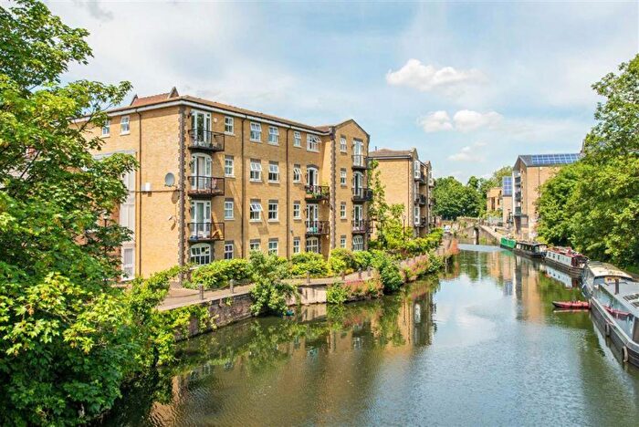1 Bedroom Flat For Sale In Twig Folly Close, Bethnal Green, E2
