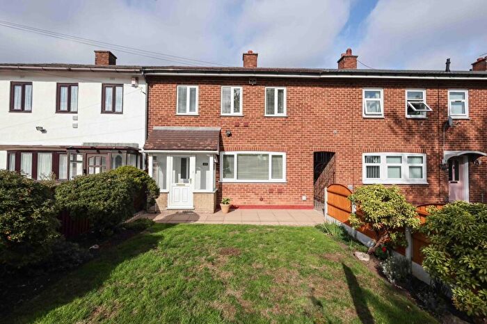 3 Bedroom Terraced House For Sale In Meadway, Birmingham, B33