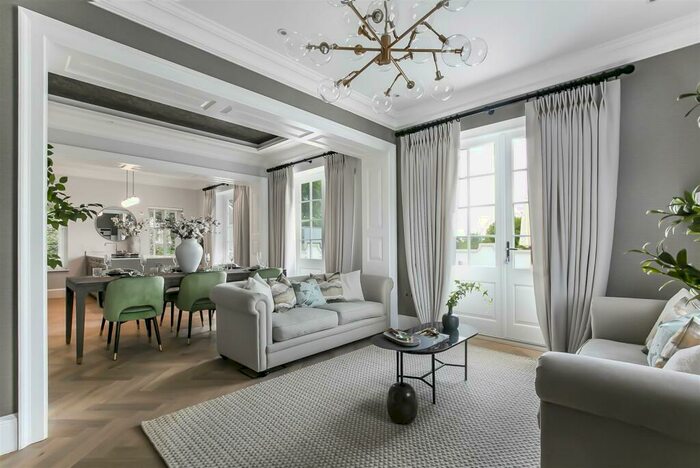 2 Bedroom Flat To Rent In Totteridge Village, Totteridge, N20