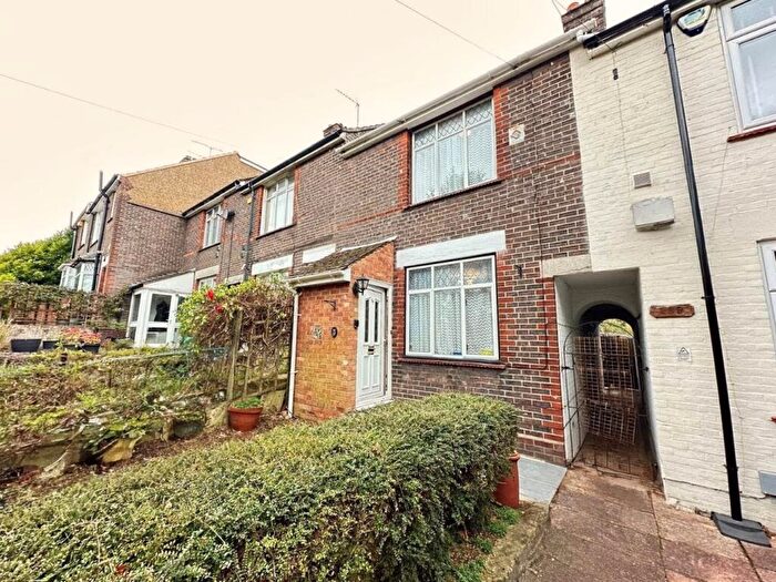 2 Bedroom Terraced House To Rent In Turners Road South, Luton, Bedfordshire, LU2