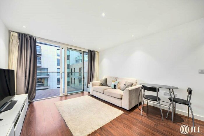 1 Bedroom Flat To Rent In City View Apartments, London, N4