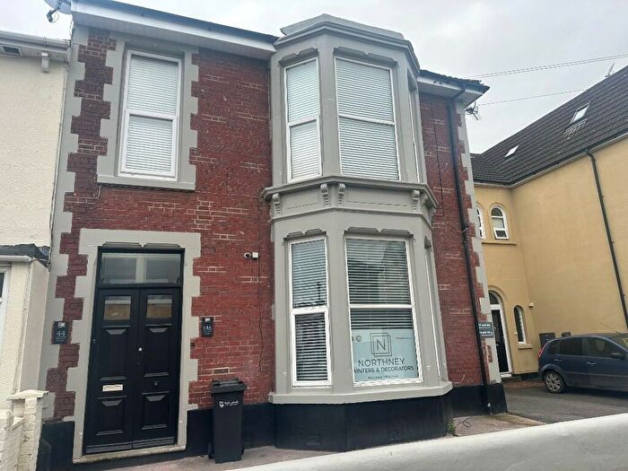 3 Bedroom Flat To Rent In Queens Road, Portsmouth, Hampshire, PO2