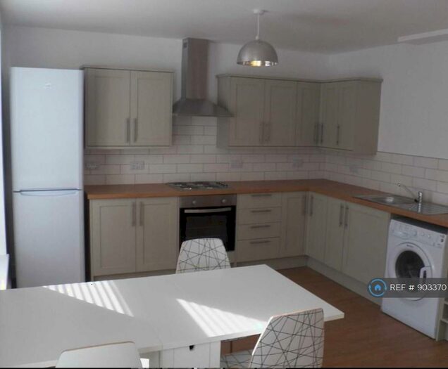3 Bedroom Maisonette To Rent In Marlborough Road, Brynmill, Swansea, SA2