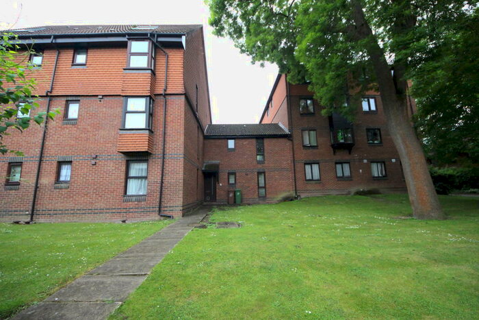 1 Bedroom Flat To Rent In Central Sutton, SM1
