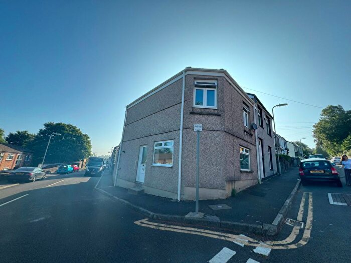 3 Bedroom Terraced House To Rent In Herbert Road, Neath, SA11