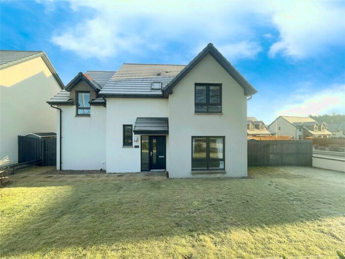 4 Bedroom Detached House To Rent In Cawdor Avenue, Elgin, Moray, IV30