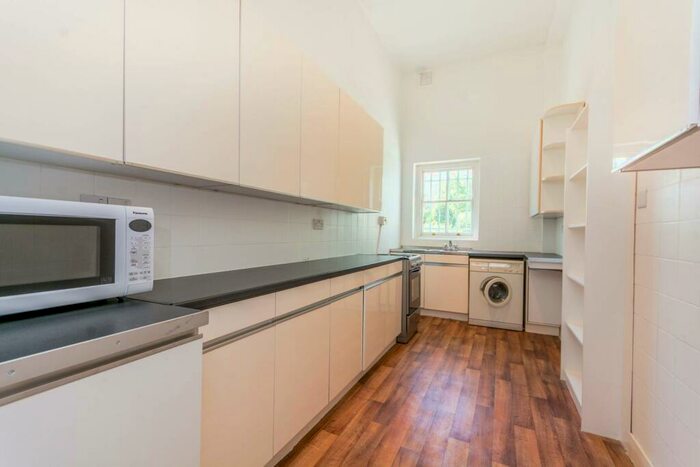 1 Bedroom Flat To Rent In Hamilton Terrace, St John's Wood, London, NW8